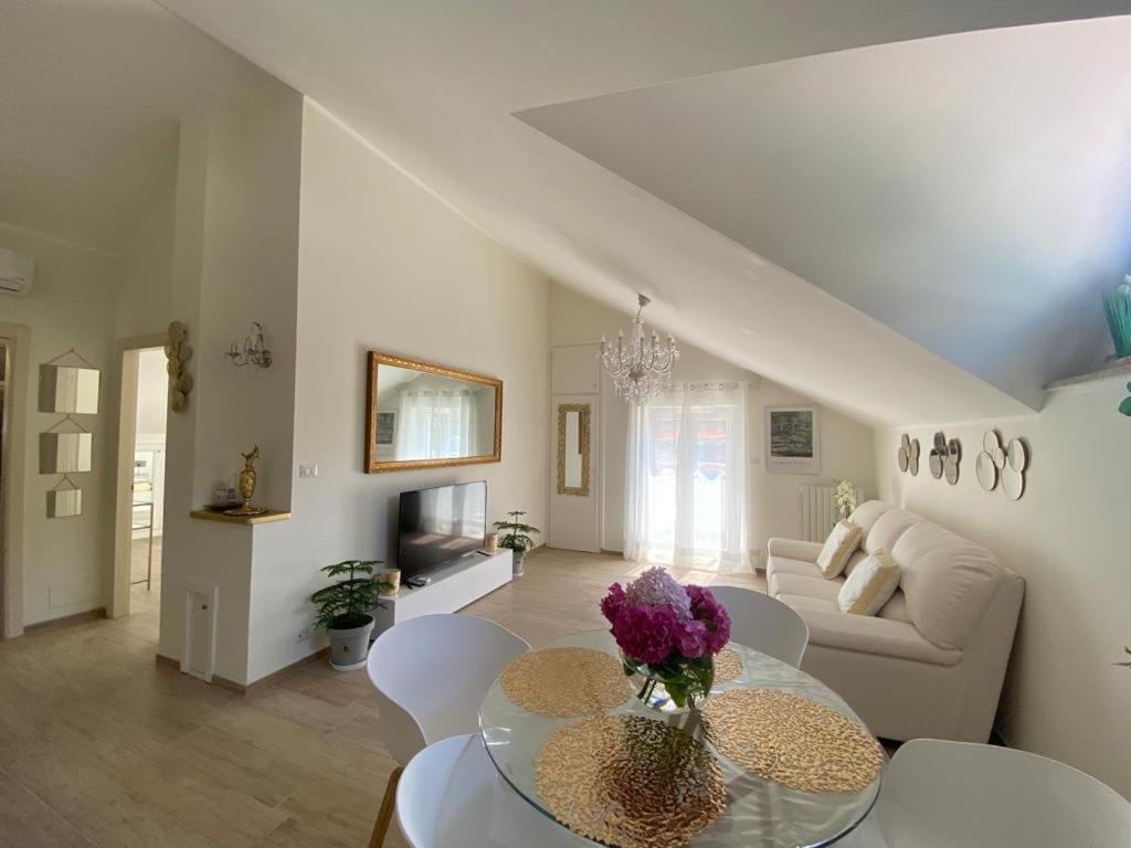 דירות San Martino Alfieri Casa Tra I Castelli מראה חיצוני תמונה